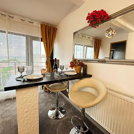 The Royal - Studio With Balcony & Panoramic View Craiova Dış mekan fotoğraf