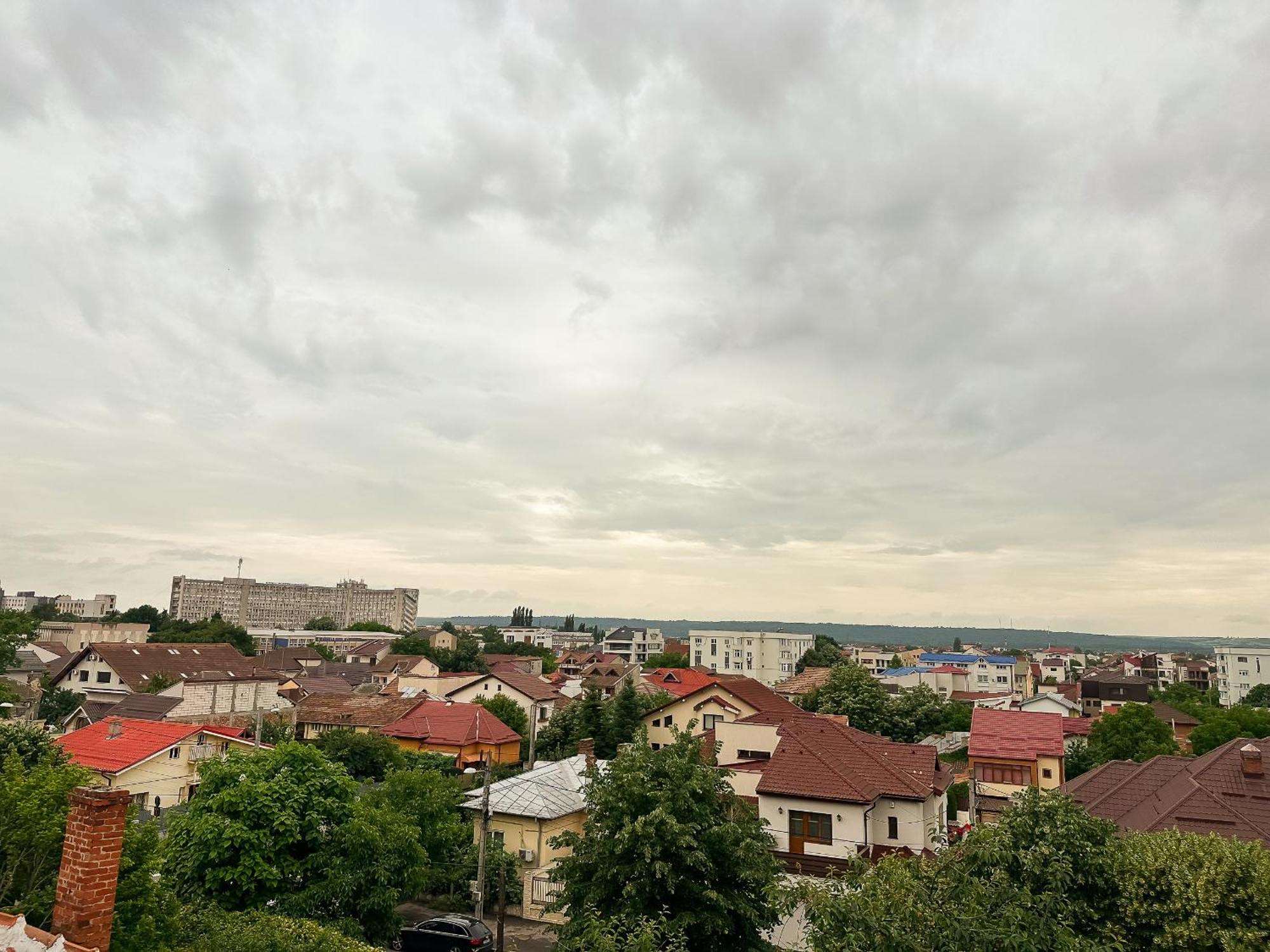 The Royal - Studio With Balcony & Panoramic View Craiova Dış mekan fotoğraf